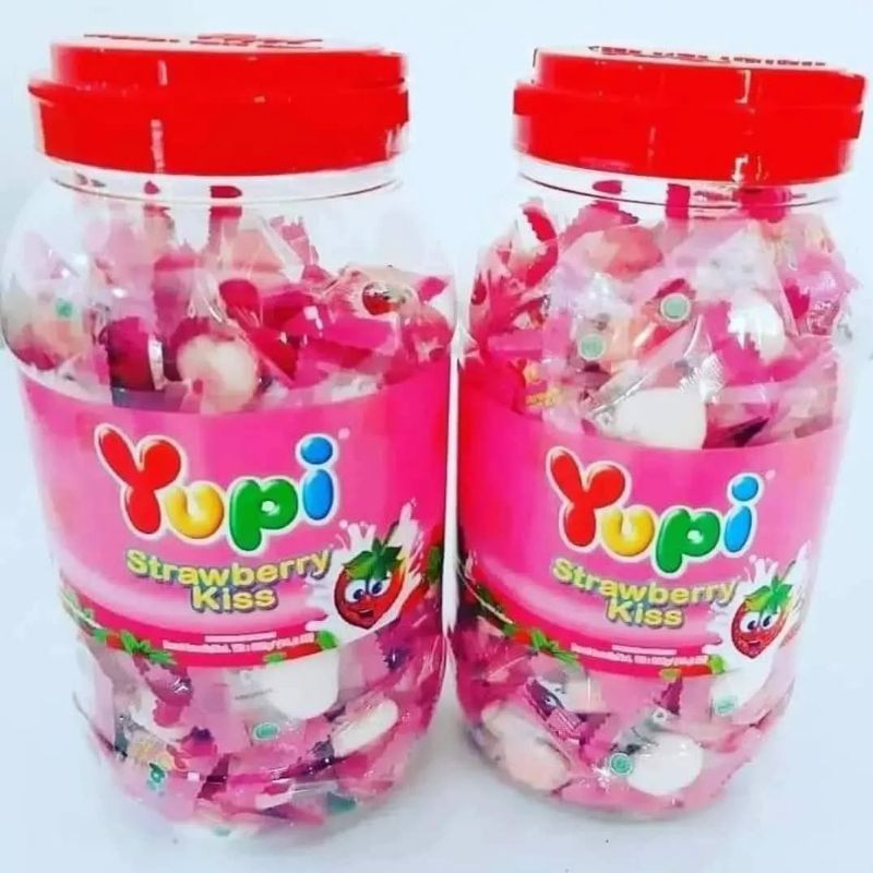

Yupi Strawberry Kiss Toples