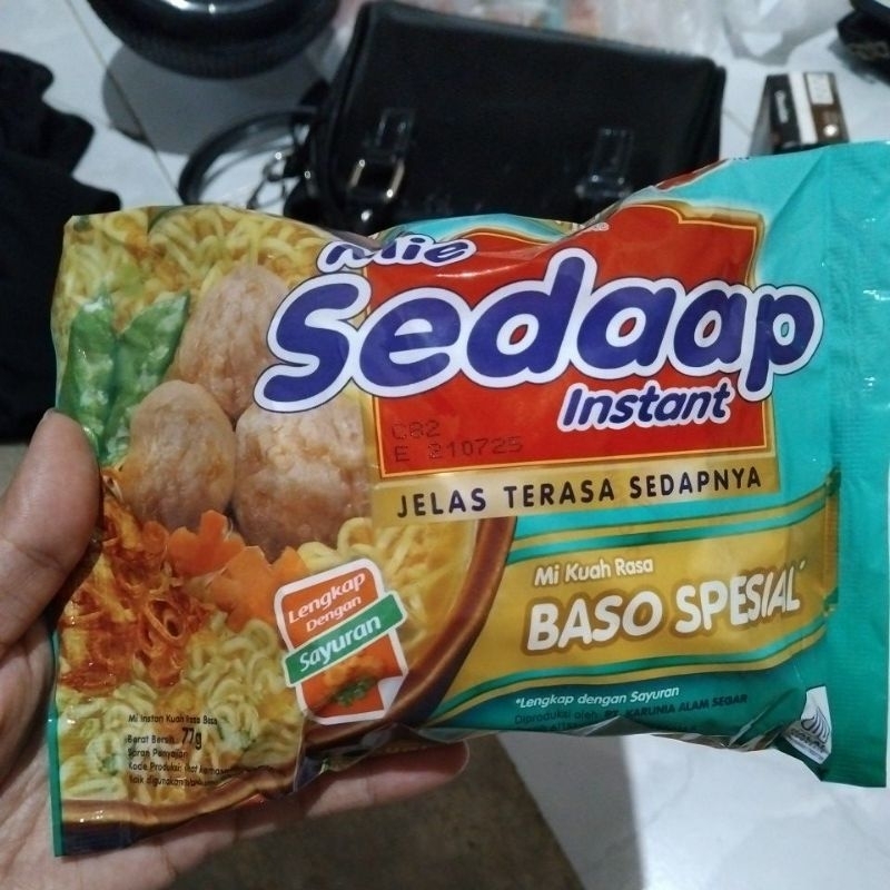 

Mie Sedaap Instan Mie Kuah Rasa Baso Spesial