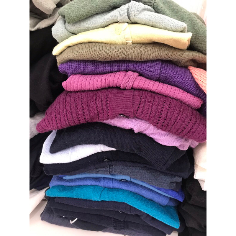 Sweater Rajut Warna-Warni