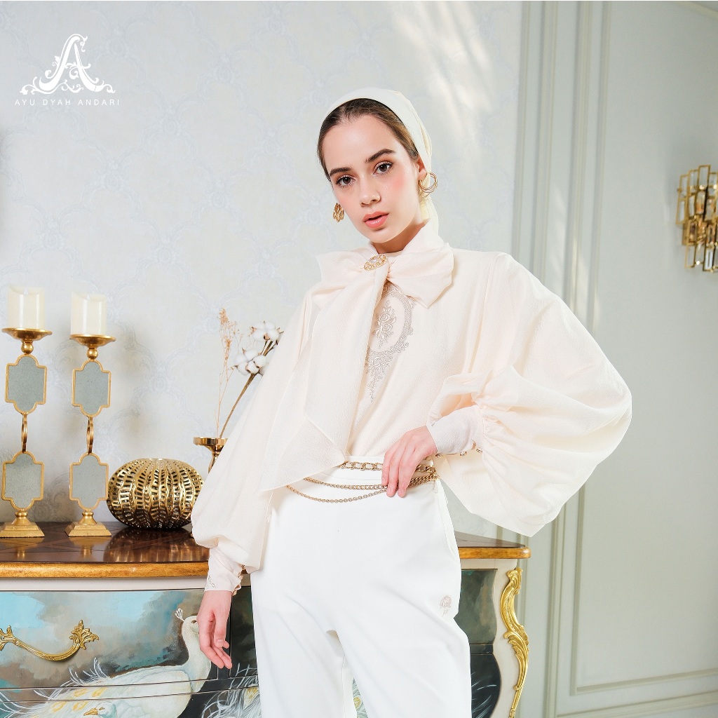 AYU DYAH ANDARI - Peggy Top Regular