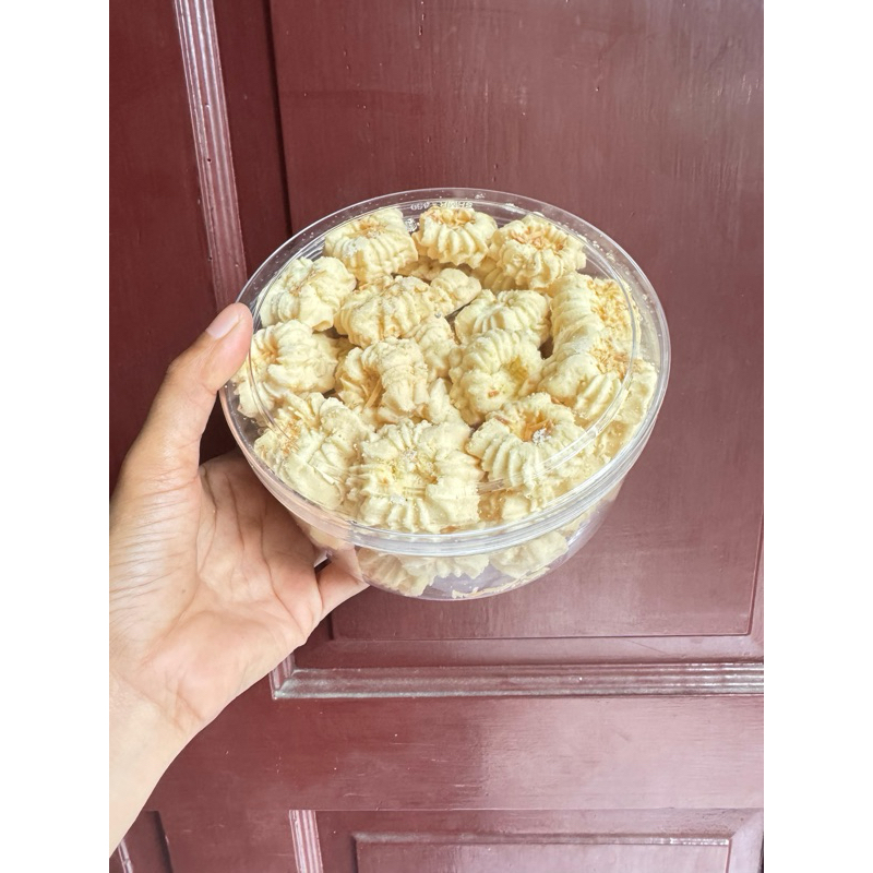 

KUE SAGU KEJU RAPUH TOPLES KUE HARI RAYA KUE LEBARAN KUE HARI RAYA