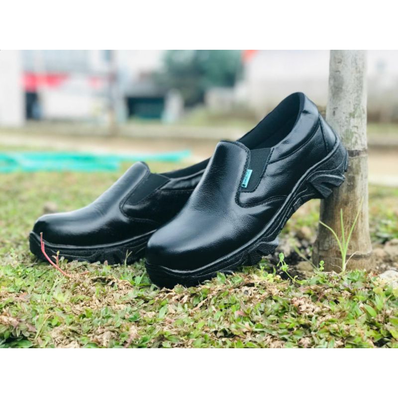 Sepatu Safety Pria kulit Asli Original Dago Cat Anti Slip