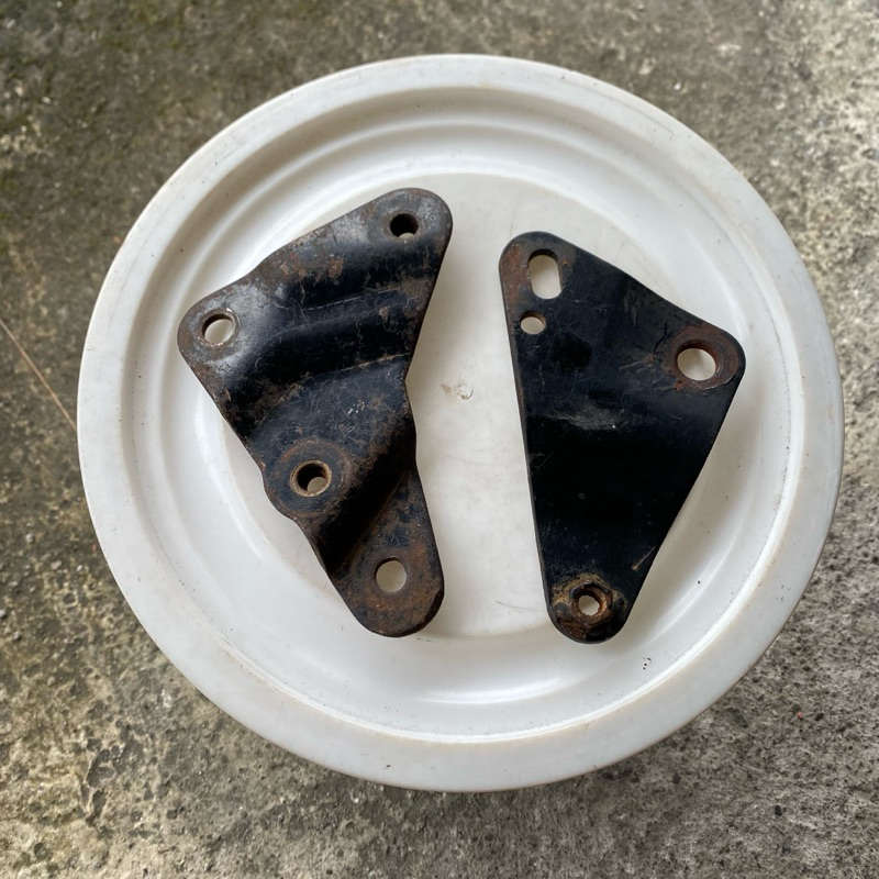 plat bracket pangkon breket dudukan knalpot footstep Honda Supra 100 Supra x supra fit lama original