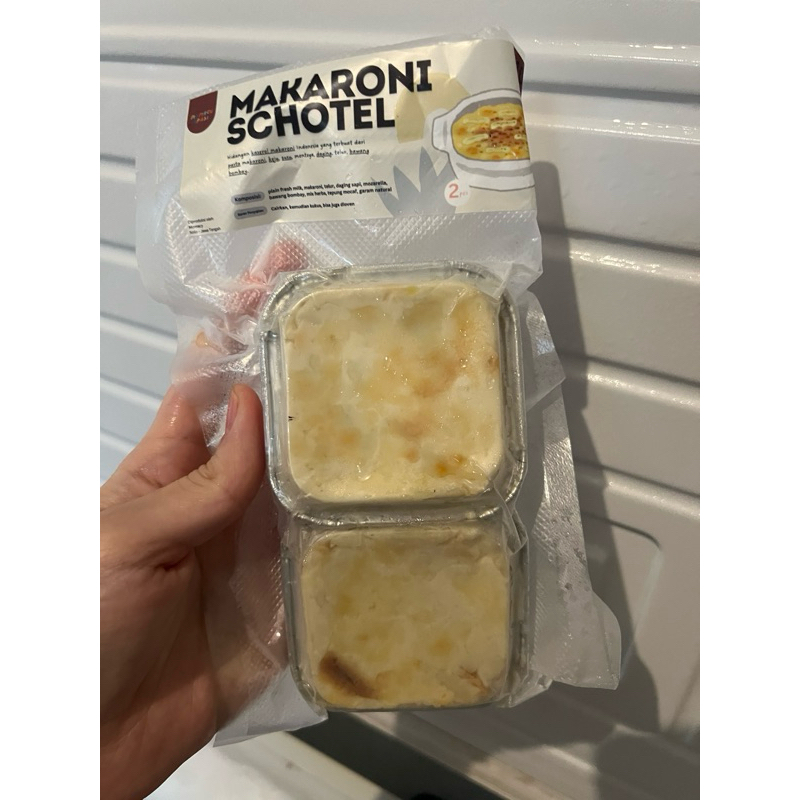

MACARONI SCHOTEL (2 pcs)