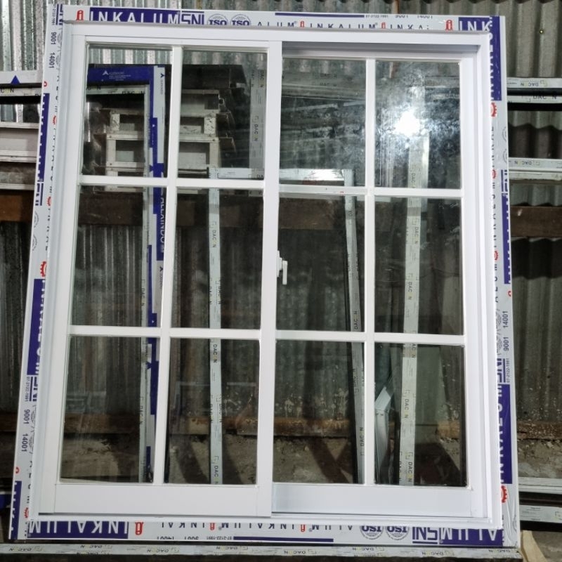 kusen jendela sleding alumunium variasi ornamen clasic