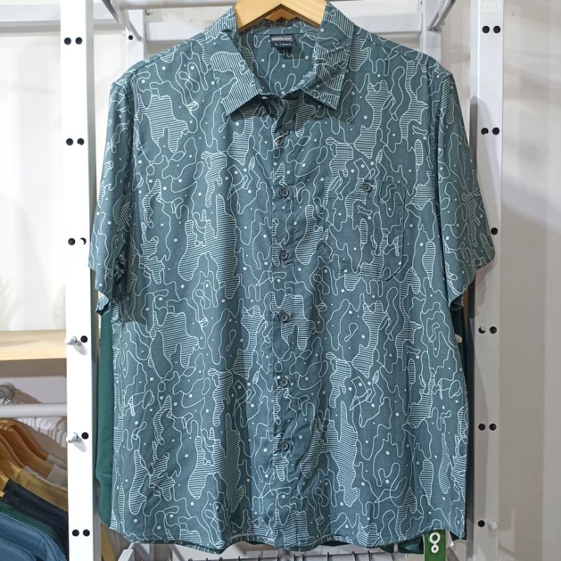 GREENLIGHT - KEMEJA PRIA TANGAN PENDEK REGULAR FIT ORIGINAL GREENLIGHT