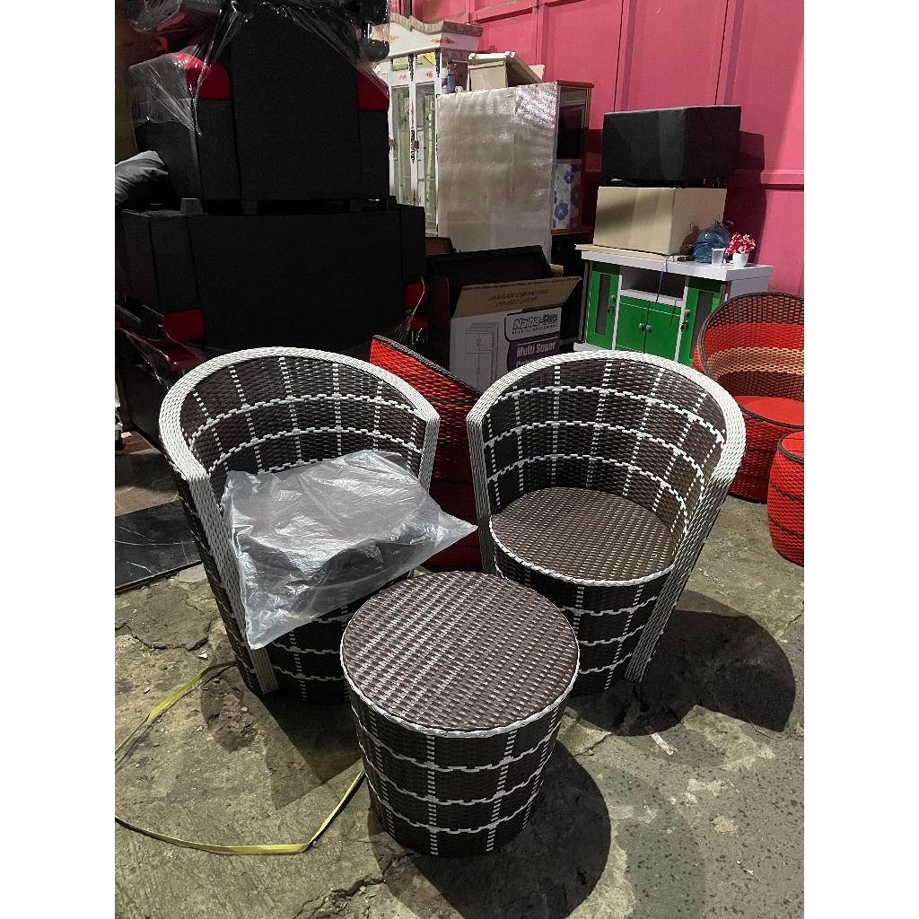 KURSI TAMU TERAS ROTAN APOLO / KURSI TERAS ROTAN BREKELE jok busa bahan rotan sintetis