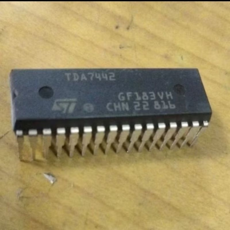 TDA 7442 TRANSISTOR IC TDA 7442 TDA 7442