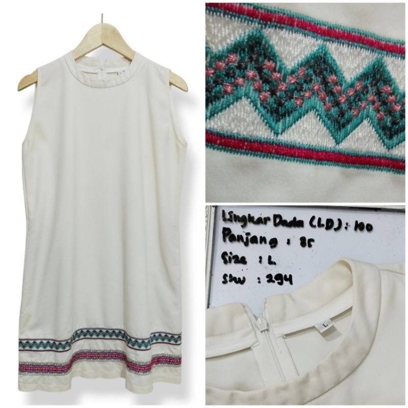 DRESS PUTIH TANPA LENGAN BORDIR ETHIC BOHEMIAN SIZE L  SKU 294