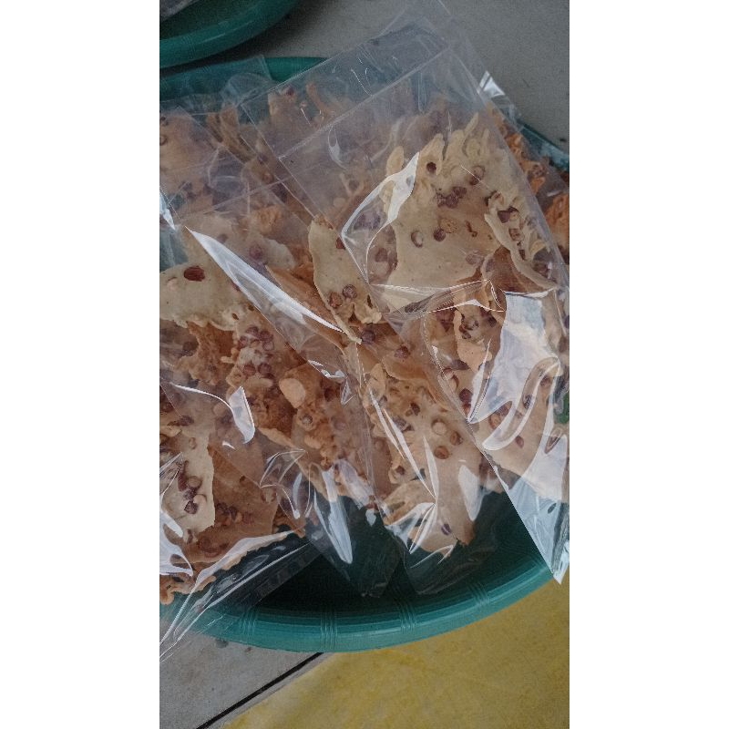 

Rempeyek & Akar kelapa