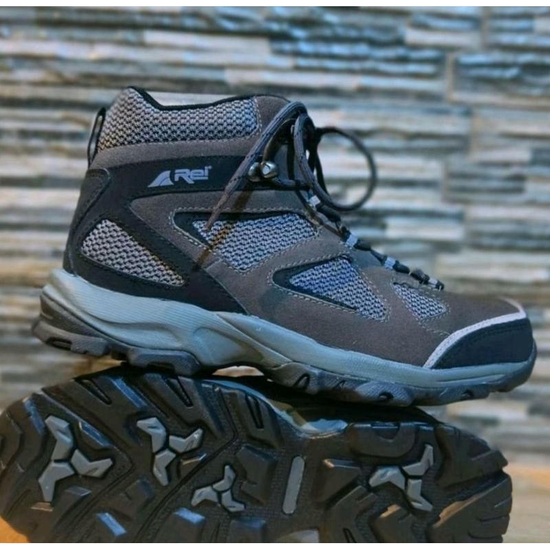 Sepatu Hiking AREI Blacksmith sepatu hiking original 100%