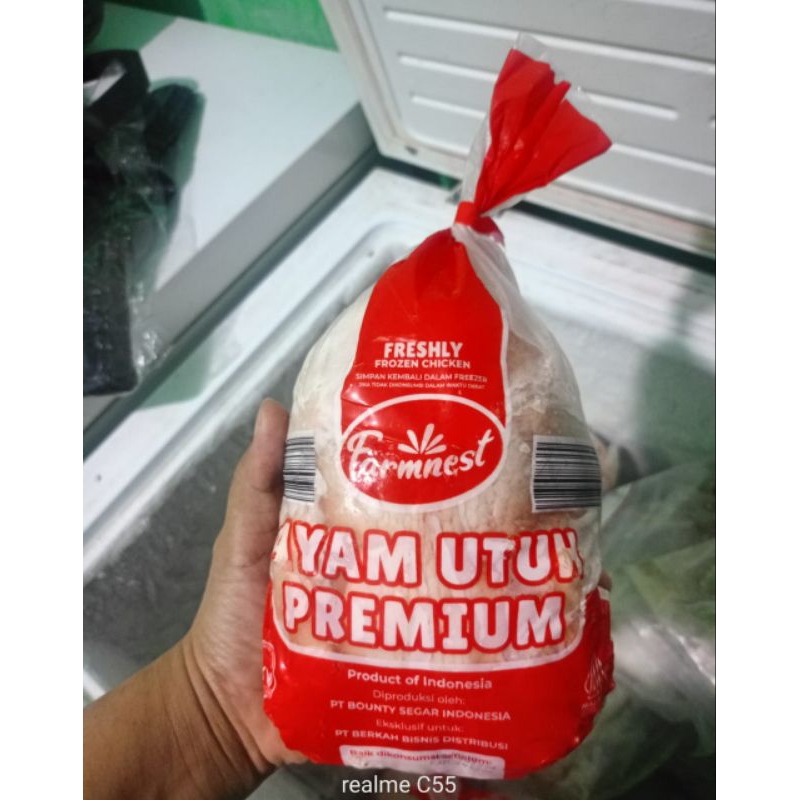 

Ayam Utuh Premium Frozen Farmnest 800gr-900gr