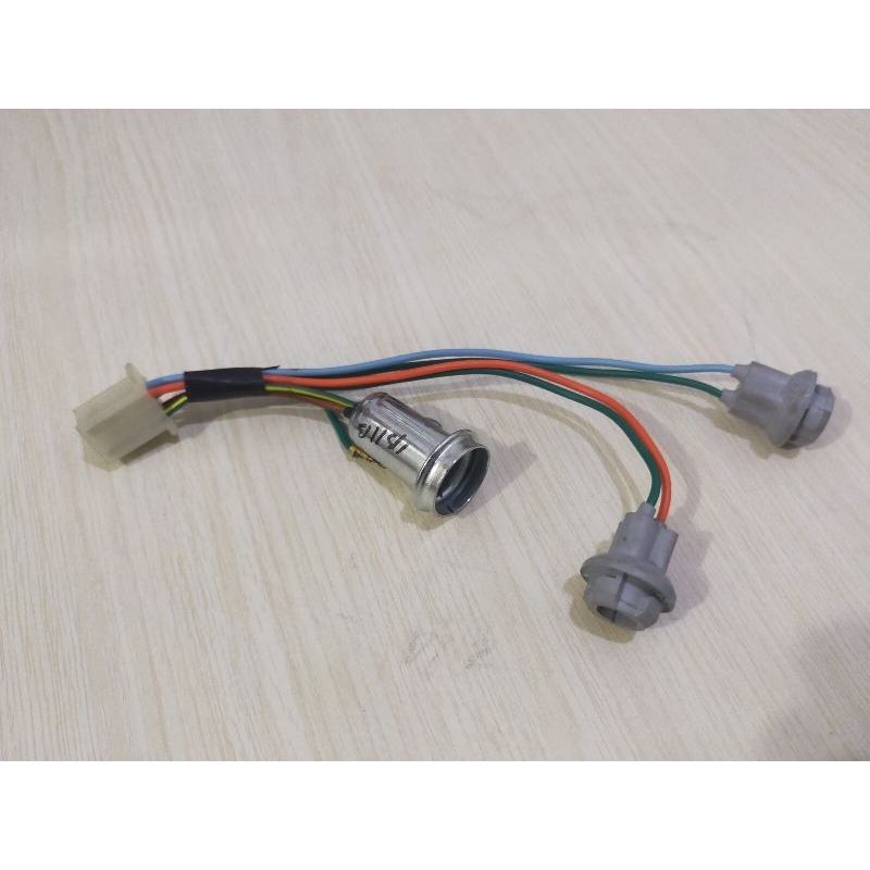 Baru Socket Soket Pitting Piting Lampu Stop Stoplamp Plus Sein Belakang Honda Astrea Grand Legenda