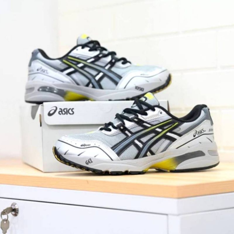 SEPATU RUNNING ASICS GEL 1090 SILVER BLACK GREEN