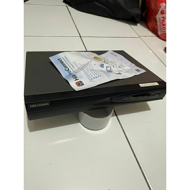 NVR Hikvision 4 Channel DS-7604NI-K1(B)