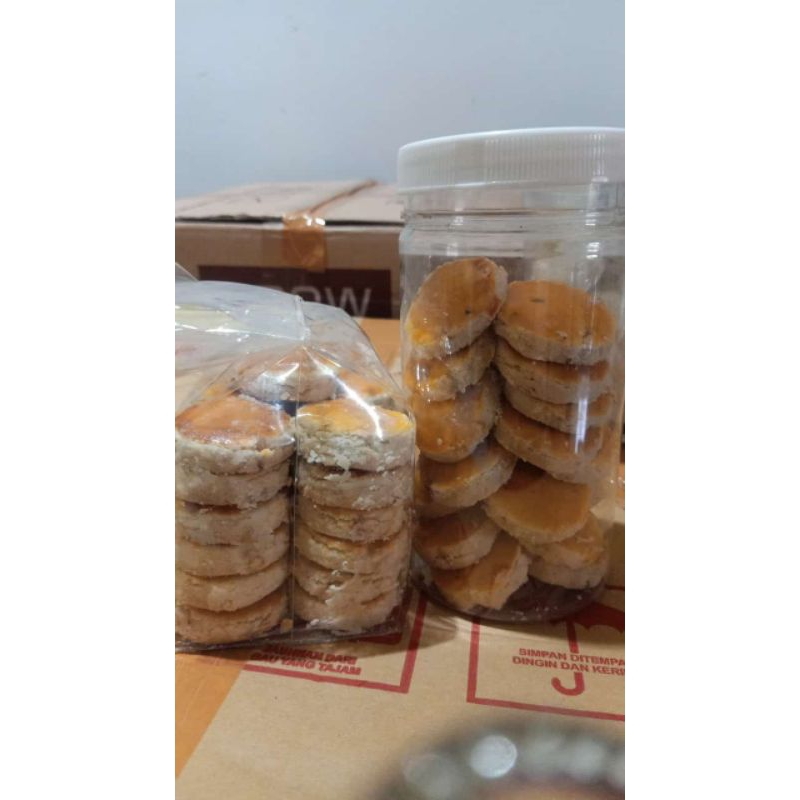 

kue kacang enak 250 gram