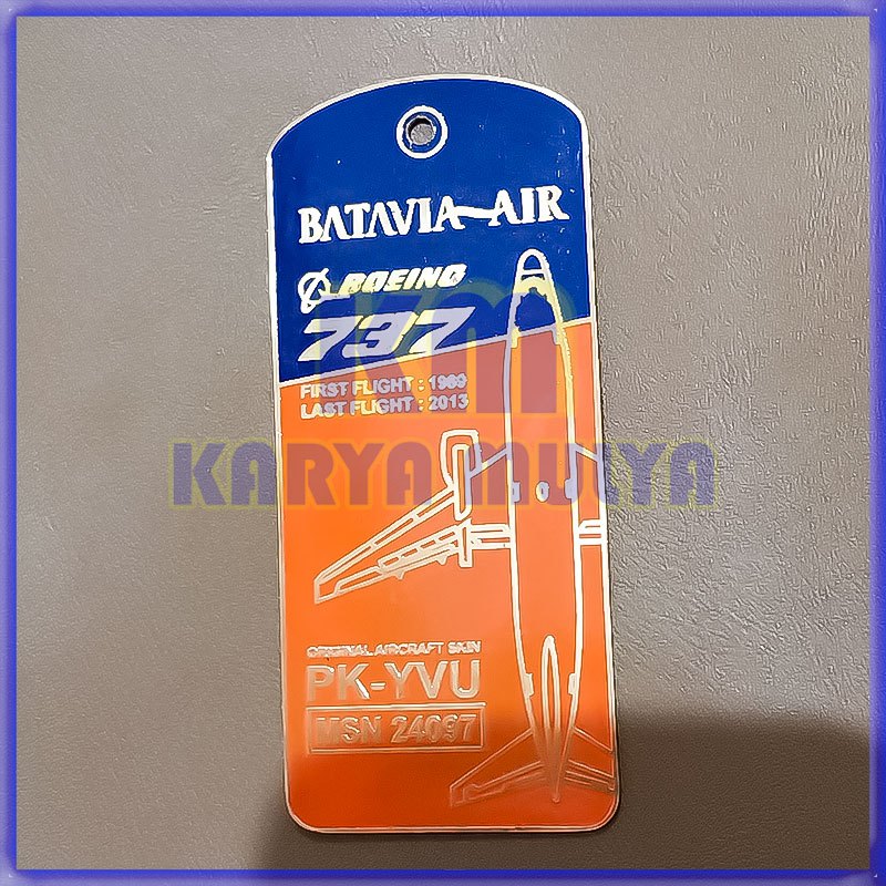 Gantungan Kunci Batavia Air Boeing 737 Ganci Pesawat Bahan Logam - KM