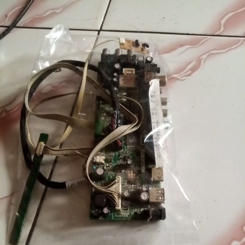 mesin tv akari le23b88