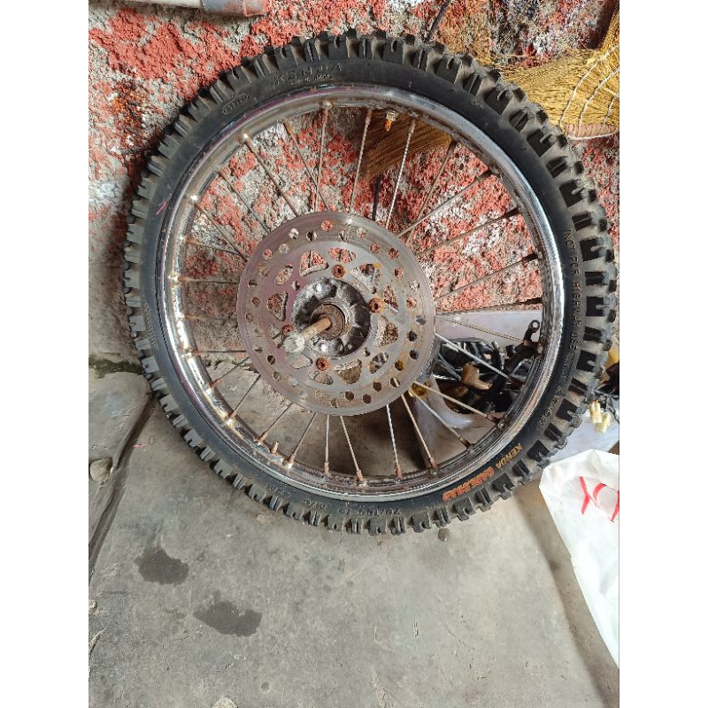 velg depan klx ori ban kenda