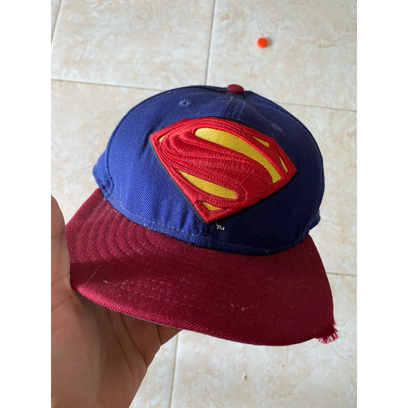 topi new era superman