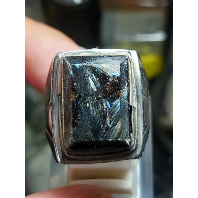 Bulu Merak Pietersite