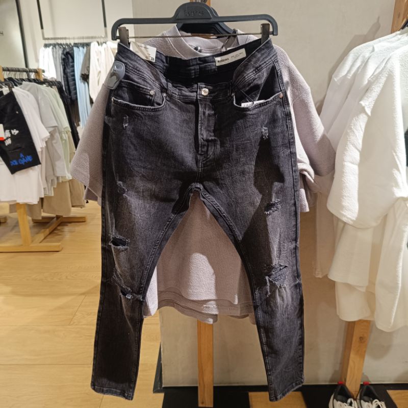 Jeans Skinny BERSHKA MAN Jastip (jasa titip)