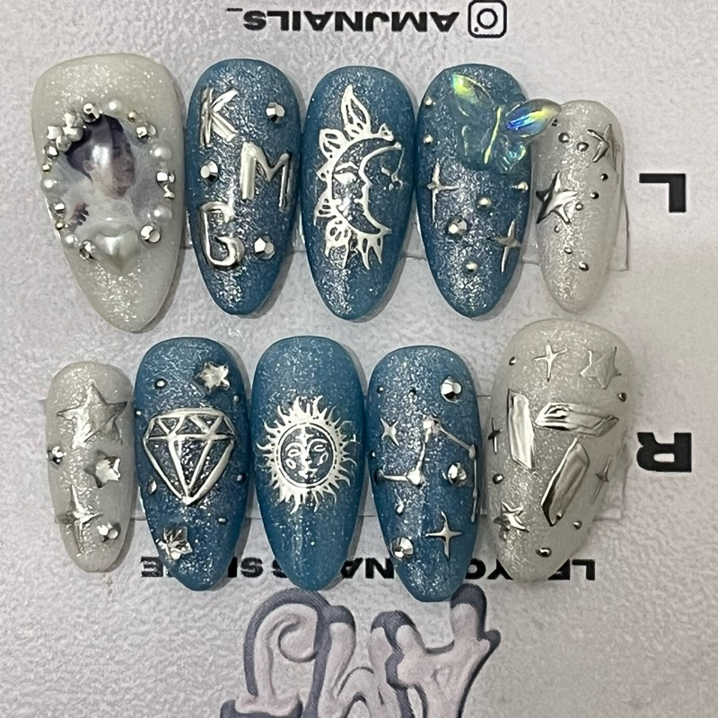 Press on Nails Seventeen