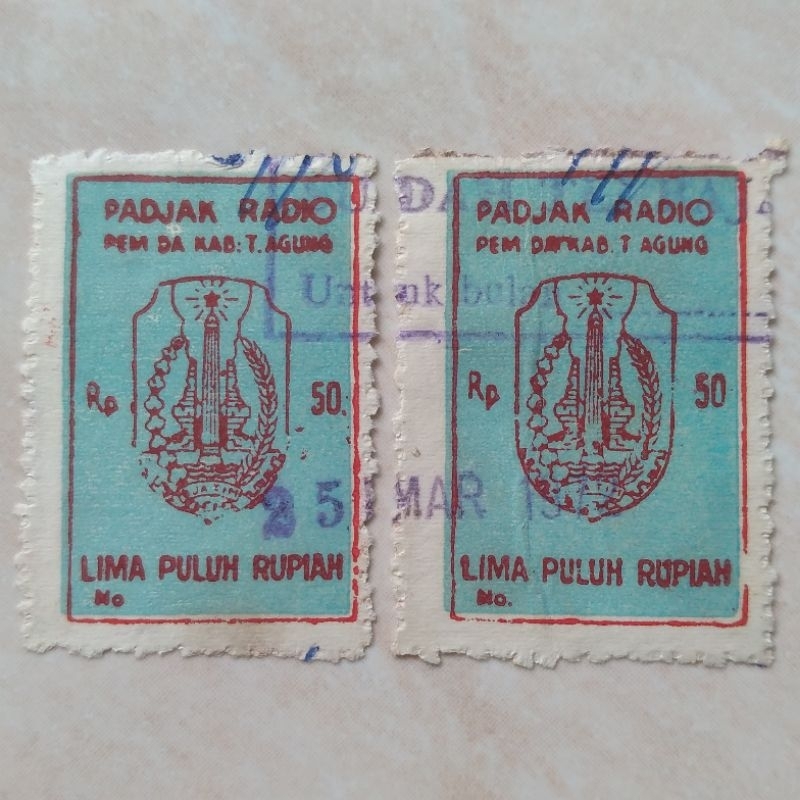 

Koleksi Bea Pajak Radio Kab Tulungagung 1975 2 Pcs Used - YN2119