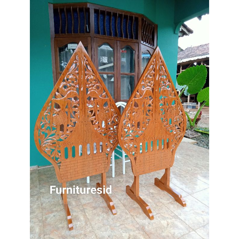 Gunungan wayang ukir / Gunungan wayang kayu mahoni