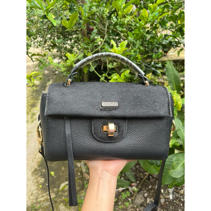 tas donini vigo hitam preloved murah