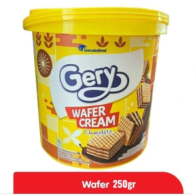 

1 KARTON GERY Wafer Cream Chocolate 250gr - Wafer isi Coklat ISI 6PCS