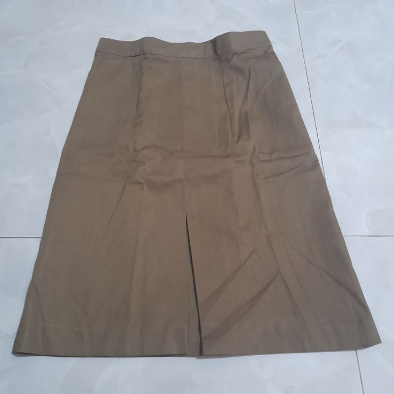 Preloved Rok Wanita Pendek Army Kekuningan