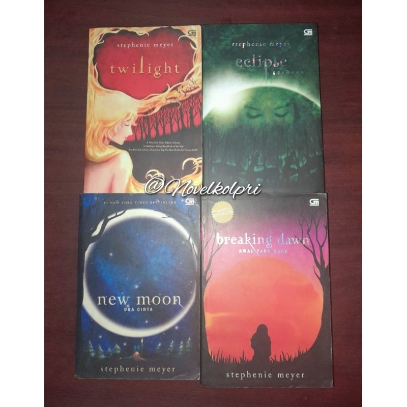 Novel SET 4 Buku Twilight series - Stephenie Meyer
