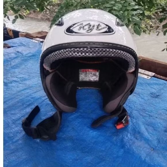 helm kyt elsico bekas