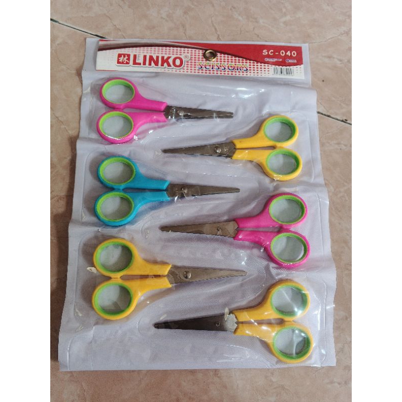 

gunting kecil