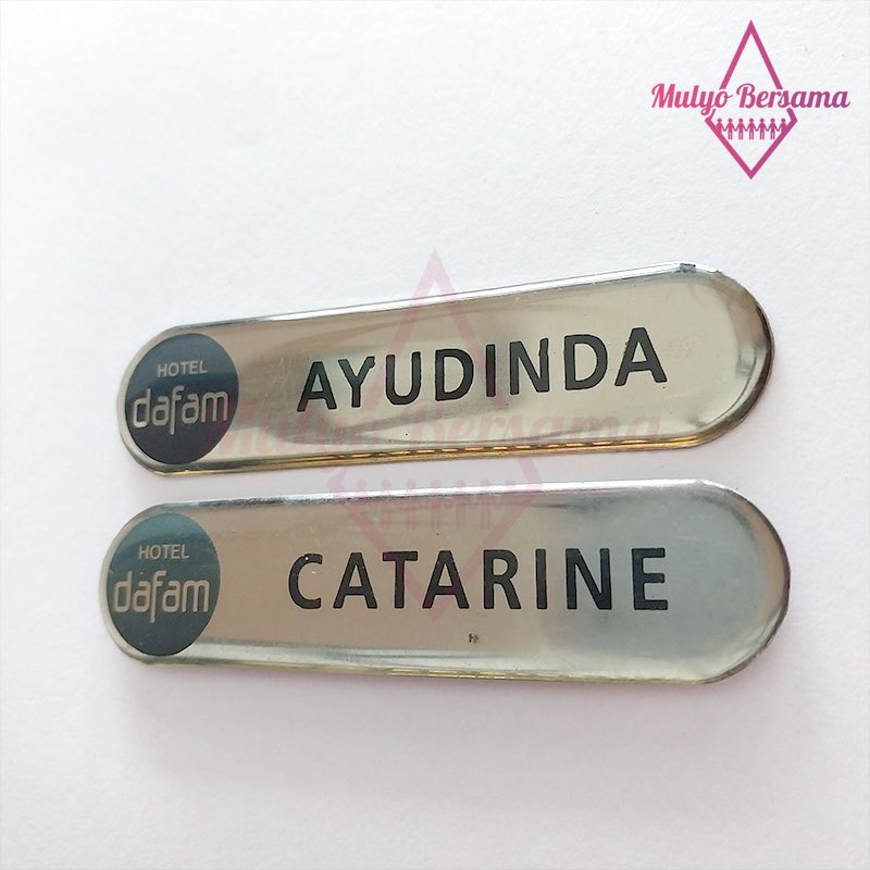 

Name Tag Hotel Model Oval Magnet Papan Nama Oval Fiber - Mulyo Bersama