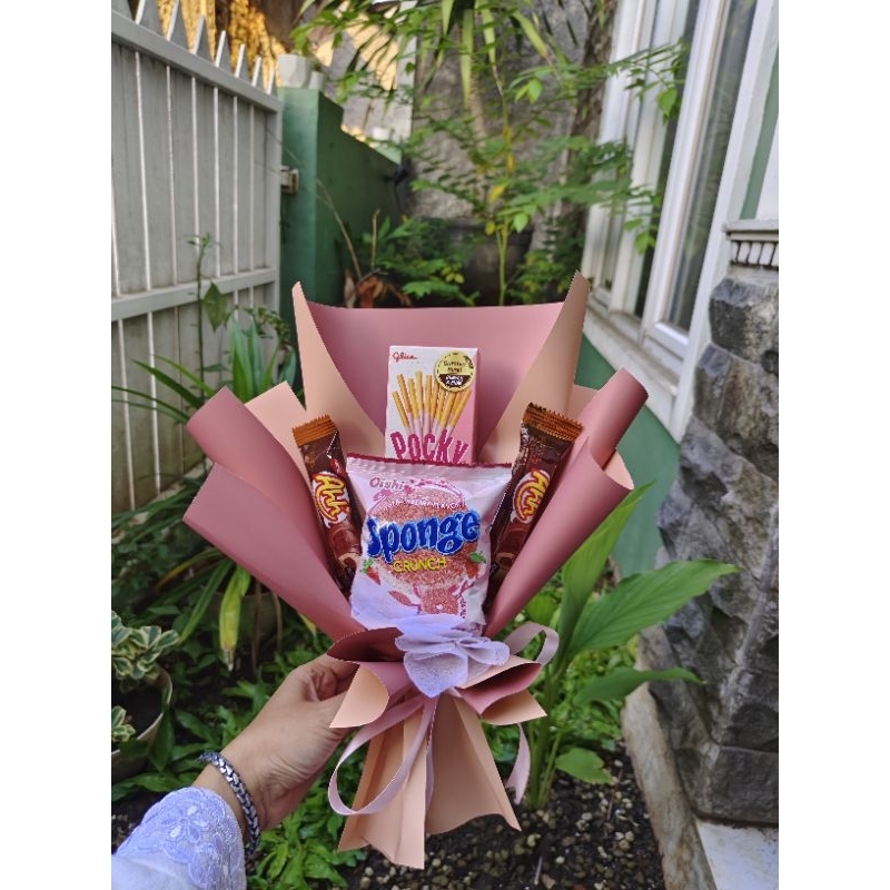 

Buket Snack / Buket Hari Guru / Buket Wisuda / Buket Murah / Buket Birthday