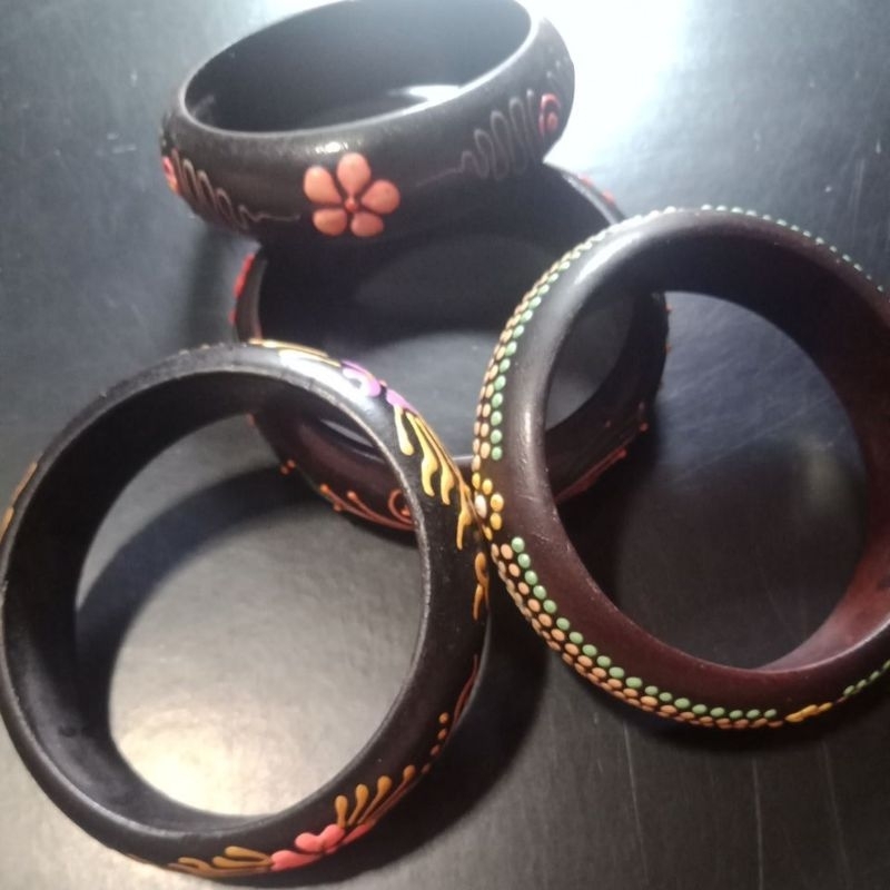 gelang kayu etnik