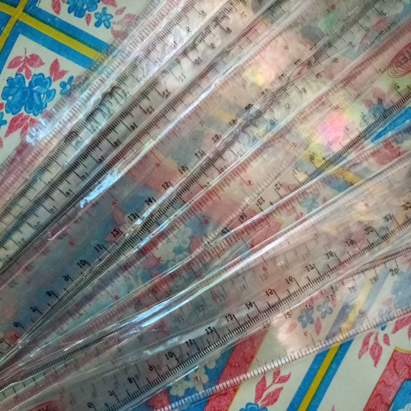 

(017) Penggaris panjang 30CM