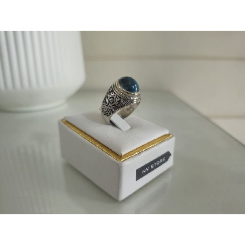 Batu pirus persia biru