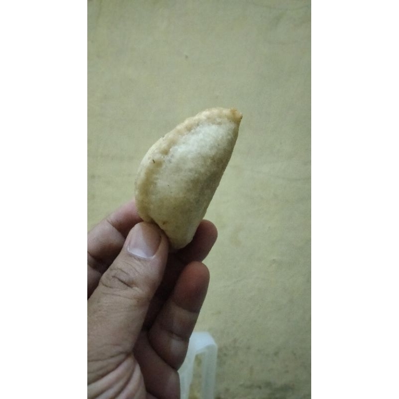 

cireng isi ayam forzen