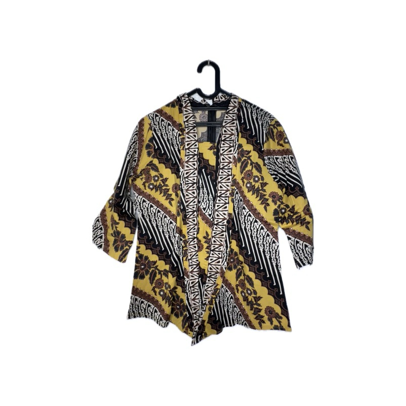 Preloved Atasan | Atasan Batik Kutubaru