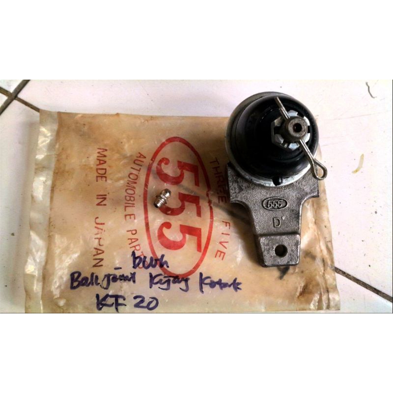 balljoint bawah kijang kotak kf 20 merk 555 japan