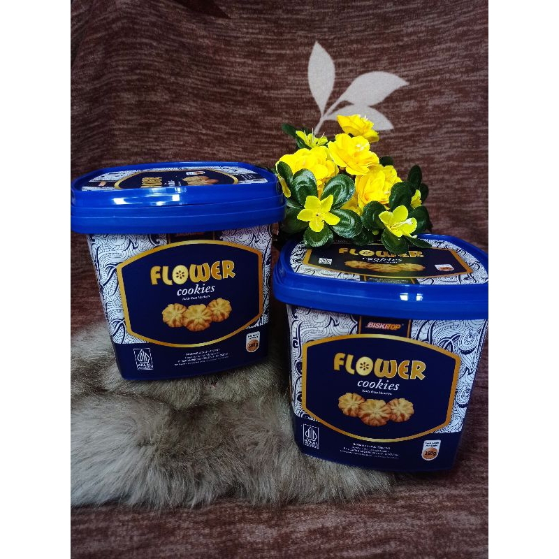 

Biskitop Choco Chips, Flower Cookies - Karton isi 6