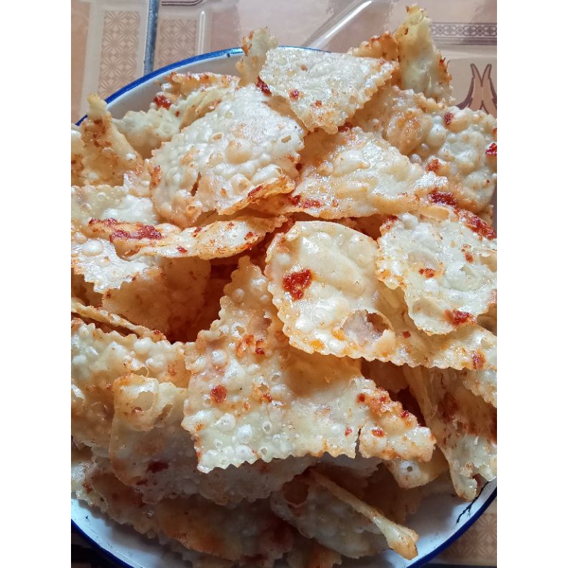 

kripik pangsit pedas basah, asin, pedas, asin pedas, balado 1 kg