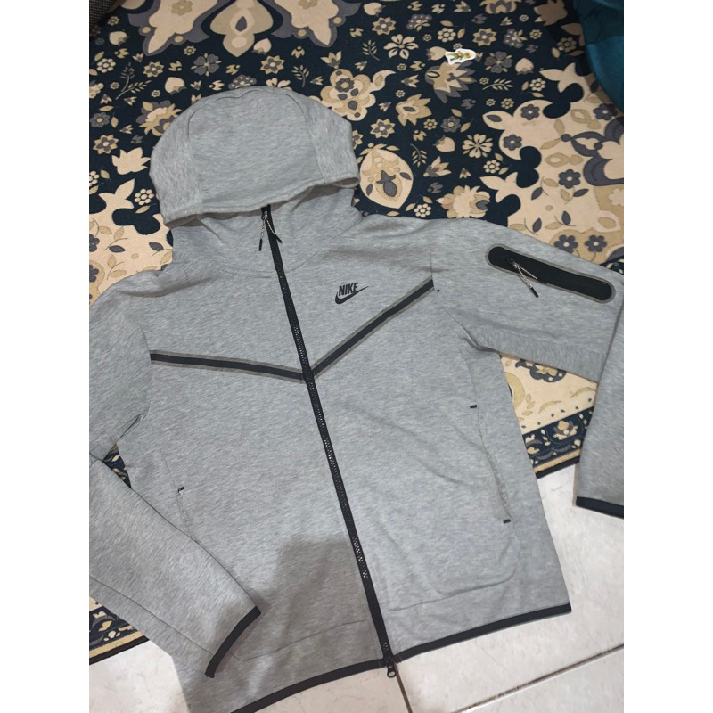 nike tech fleece