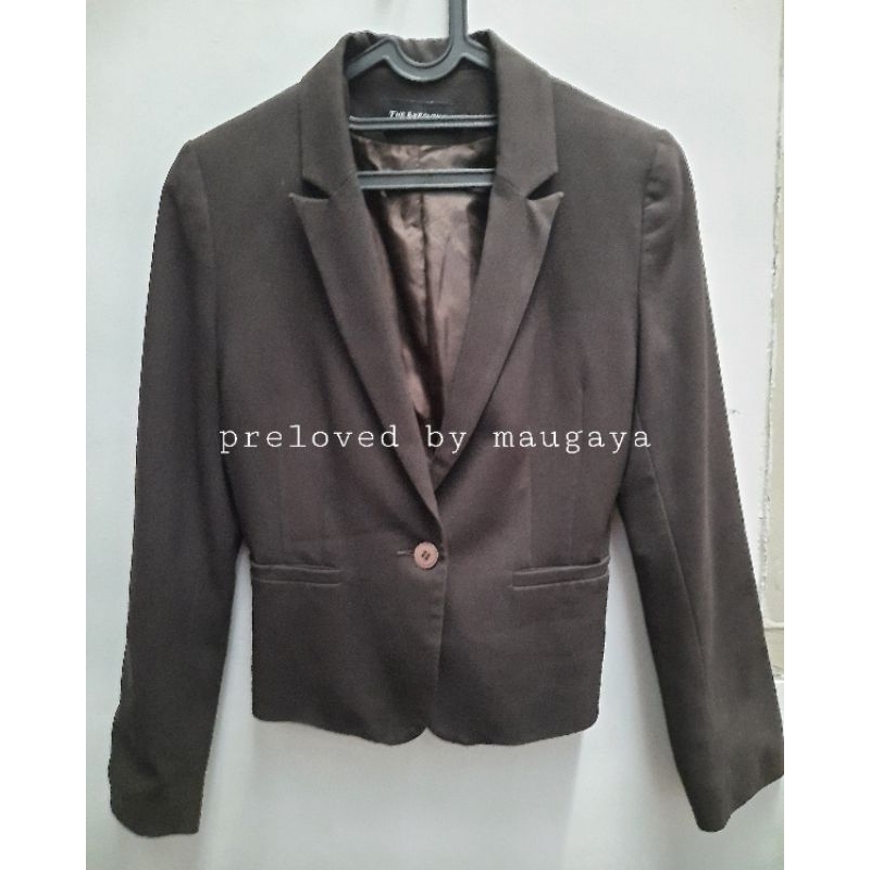 Blazer wanita brand executive