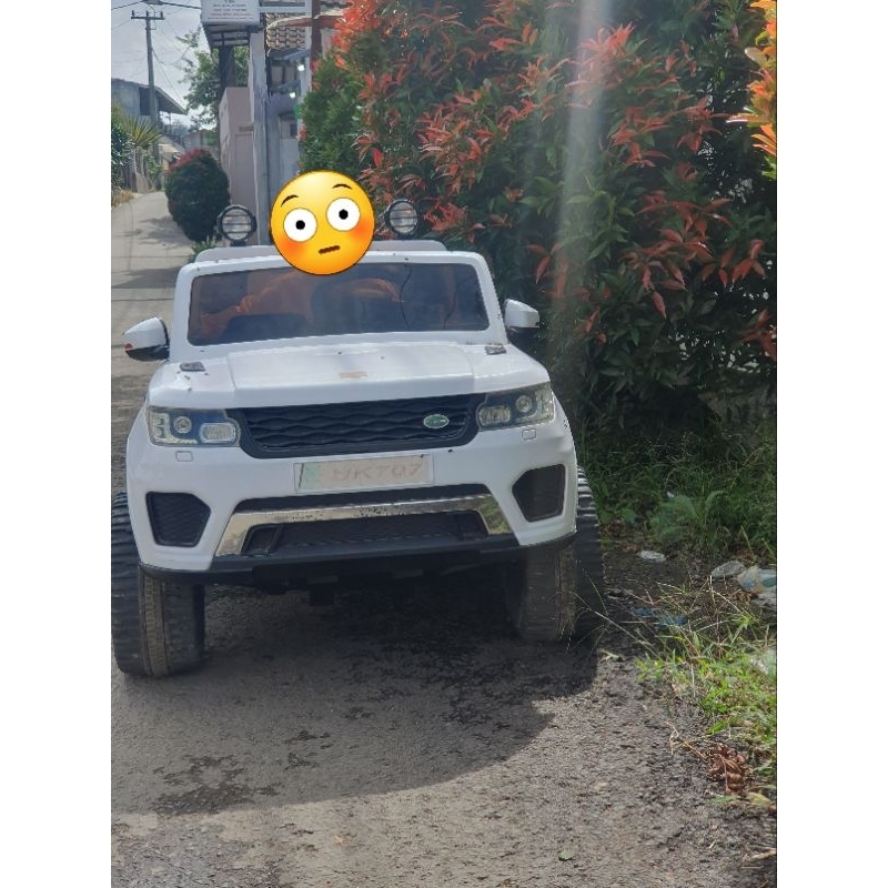 Mobil Aki Anak Range Rover Evoque