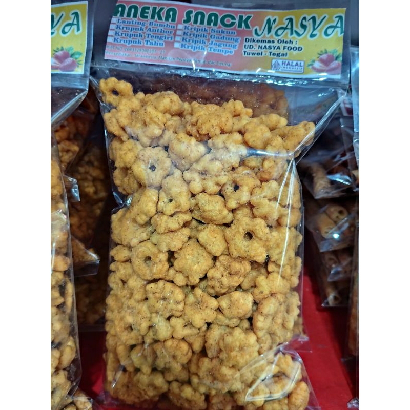 

Snack pilus ribut crispy kemasan250gr khas Guci Tegal