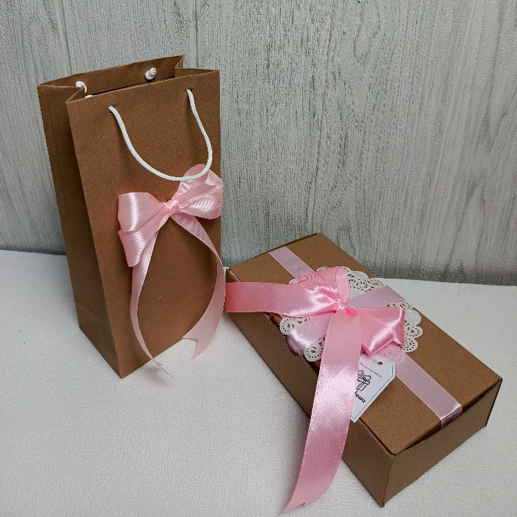 

Paper Bag Hampers Ukuran Kecil